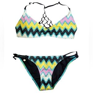 ❌SOLD🏷️Vintage Y2K Volcom Chevron 2 Piece Bikini Size Small